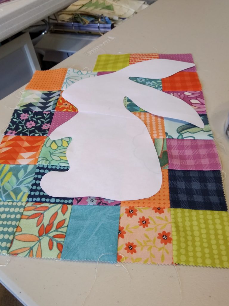 Peter Rabbit Patchwork - making a cute rabbit wall hanging from scraps - link to free tutorial in blog post!