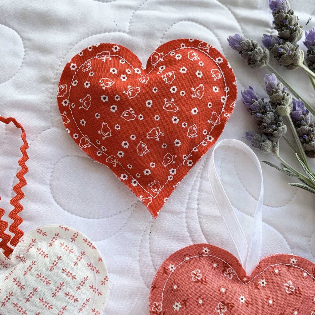 Easy Lavender Heart Sachets ~tutorial #lavender #lavenderflowers #lavendersachet #lavendersachets #diylavendersachet #lavendersachettutorial #lavendersachetbags #sewlavendersachet #diytutorial #sewingtutorial #diygifts